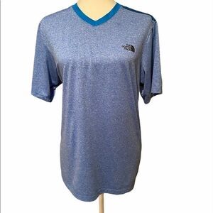 The North Face Flash Dry Shirt Size Medium V Neck